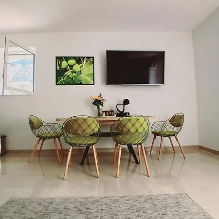 Kike Apartment *