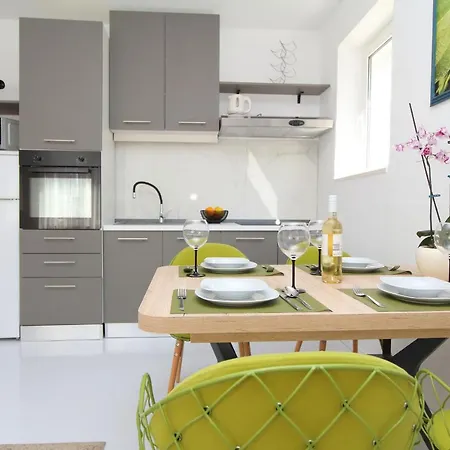 Kike Apartamento Makarska